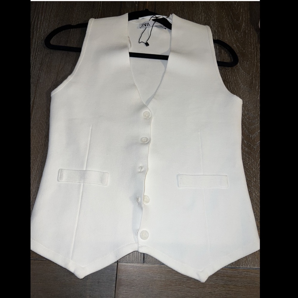Zara Vest.